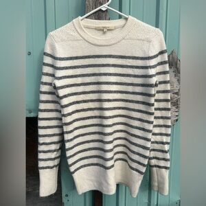 Alpaca Crew Neck Sweater XS Women’s Off White Gray Stripe Classic Cottagecore